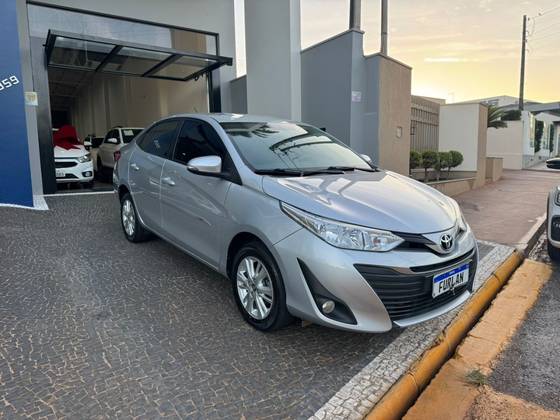 TOYOTA YARIS 1.5 16V FLEX SEDAN XL MULTIDRIVE